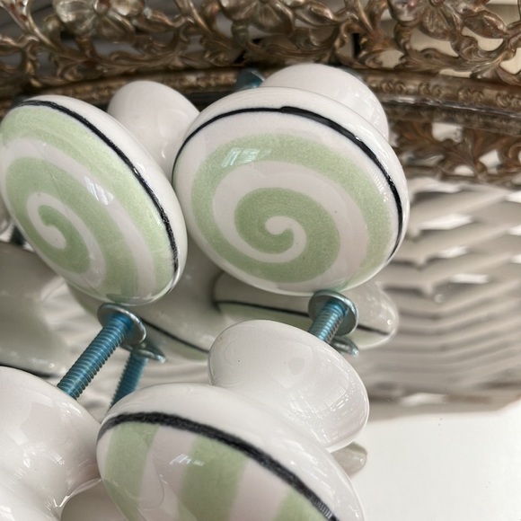 Ceramic Drawer Pulls, Whimsical 5 Striped & 5 Spiral Design. Set of 10 - Picture 5 of 7